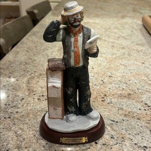 Emmett Kelly Jr. Professional Series Accountant